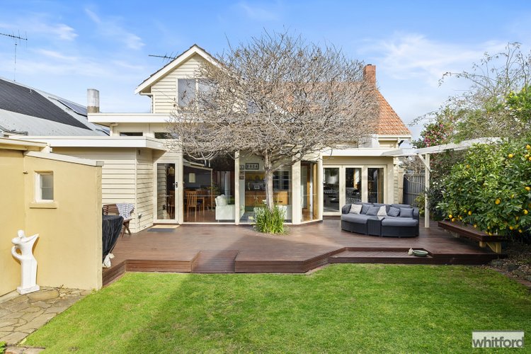 6 Mont Albert Road, Geelong