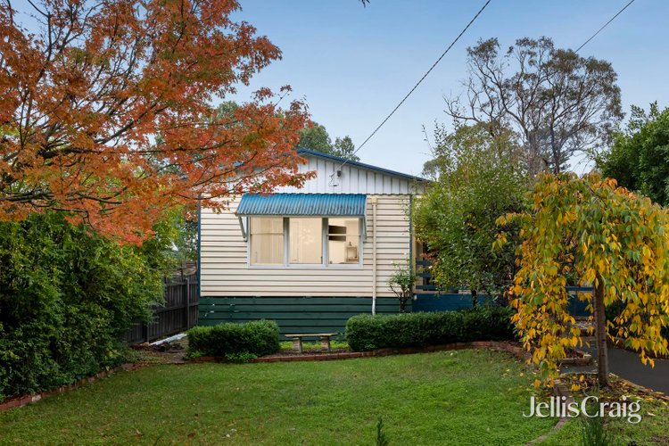 6 Munro Avenue Lilydale 3140