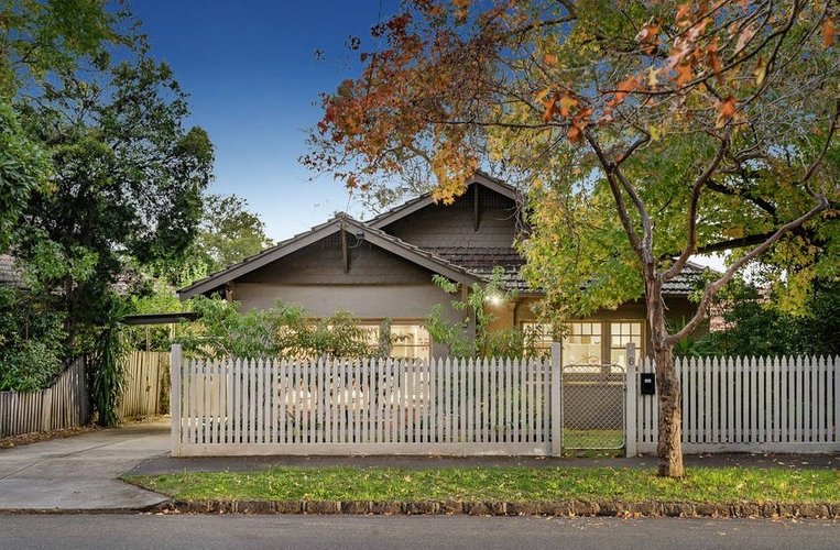 6 Nicholson Street