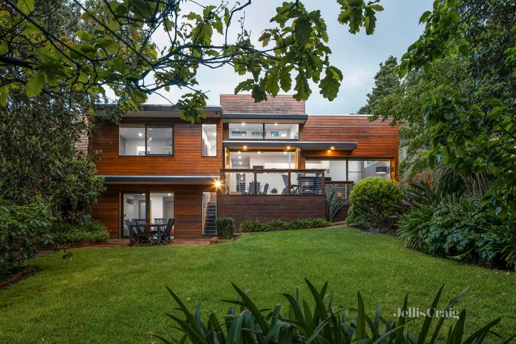 6 Norfolk Road Surrey Hills 3127