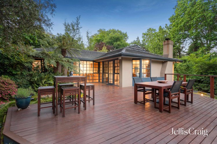 6 Panteg Road Sassafras 3787