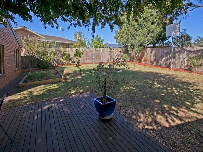 6 Par Court, North Geelong