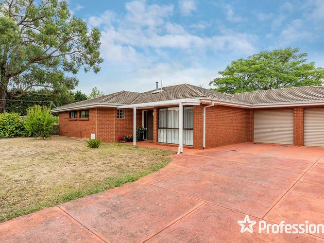 6 Parker Road Silvan 3795