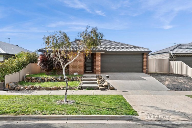 6 Parkland Drive Winter Valley 3358