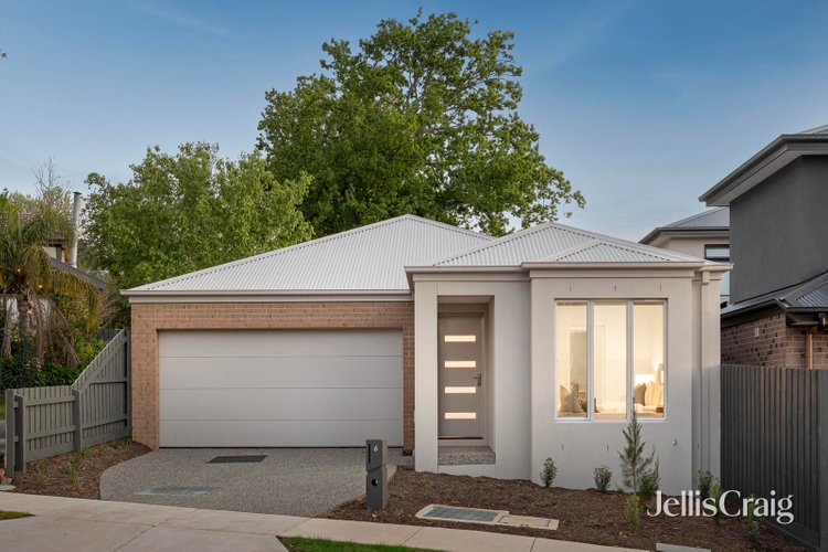 6 Pendle Place Kilsyth 3137