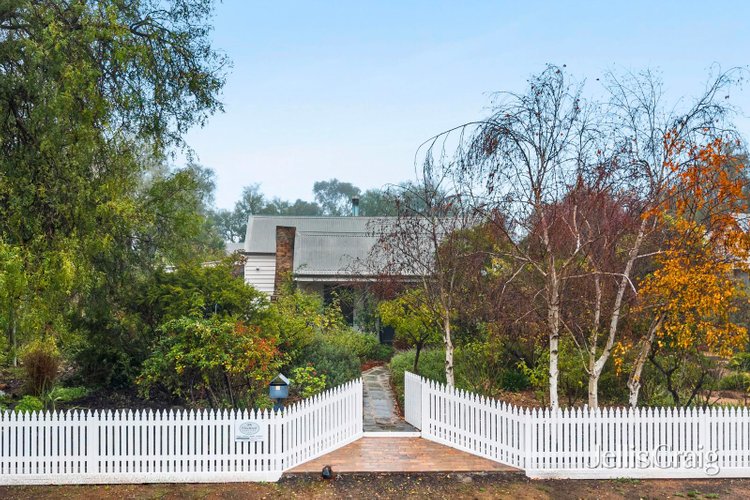 6 Phoenix Street Maldon 3463