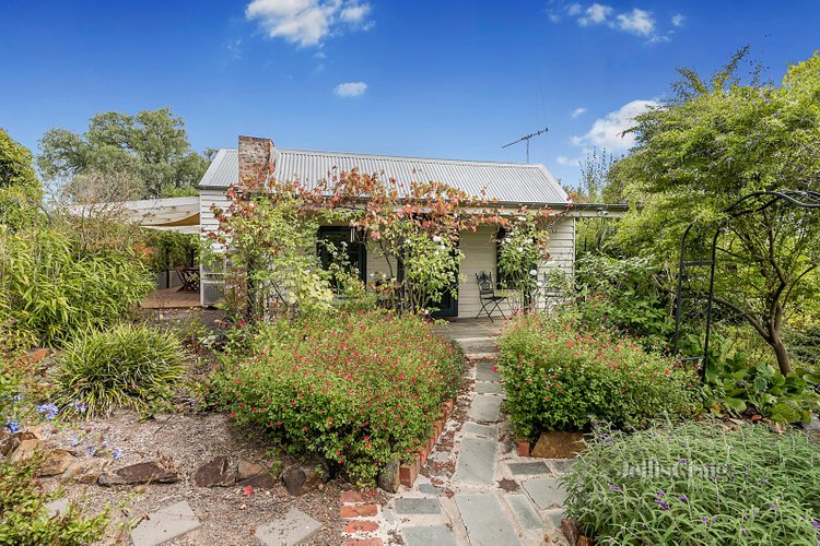 6 Phoenix Street Maldon 3463