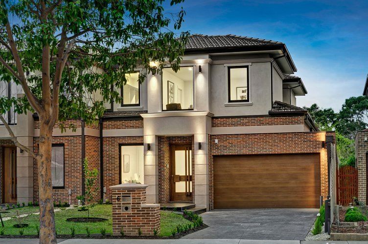 6 Pine Way Doncaster East 3109