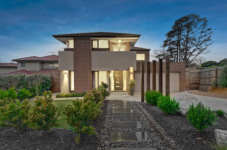 6 Pinewood Drive Mount Waverley 3149