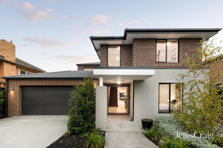 6 Pinnacle Crescent Bulleen 3105