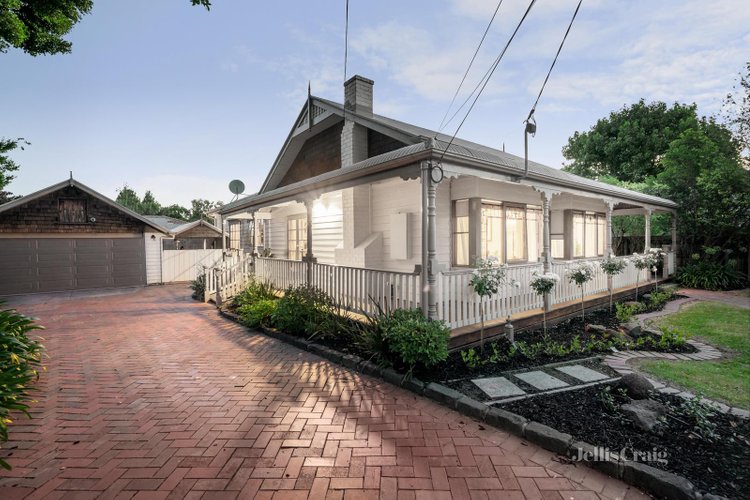 6 Quarry Road Mitcham 3132