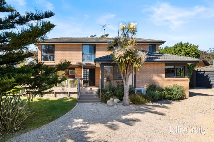 6 Rathgael Avenue Mount Martha 3934