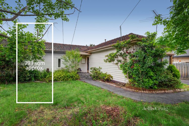 6 Runnymede Street Mount Waverley 3149