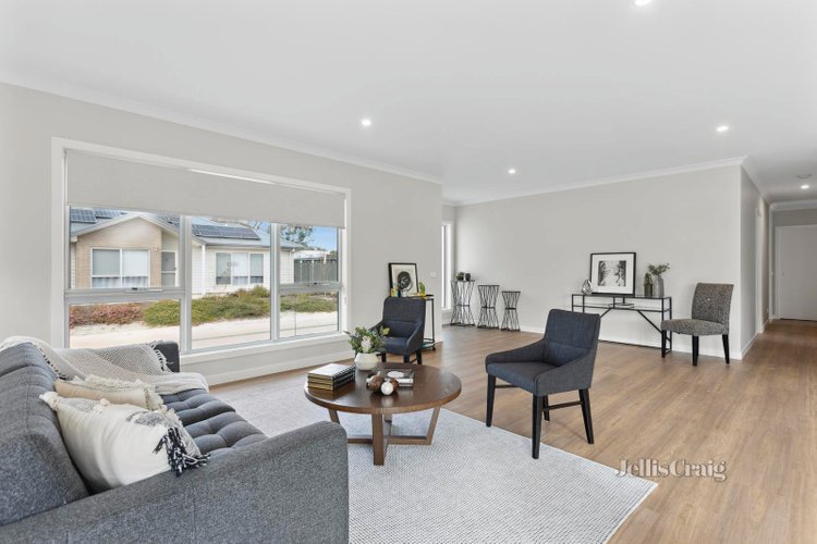 6 Ruskis Place Newstead 3462