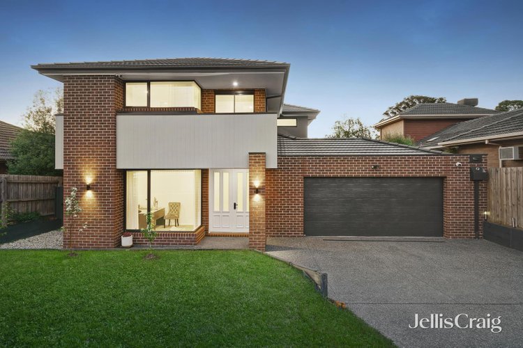 6 Salvana Avenue Mitcham 3132