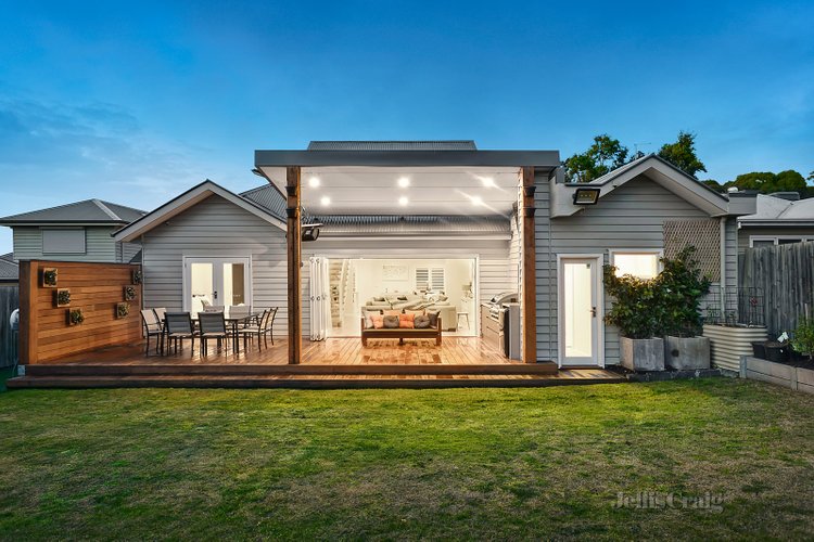 6 Santon Street Greensborough 3088