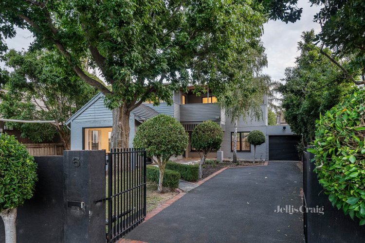 6 Sara Avenue Brighton East 3187