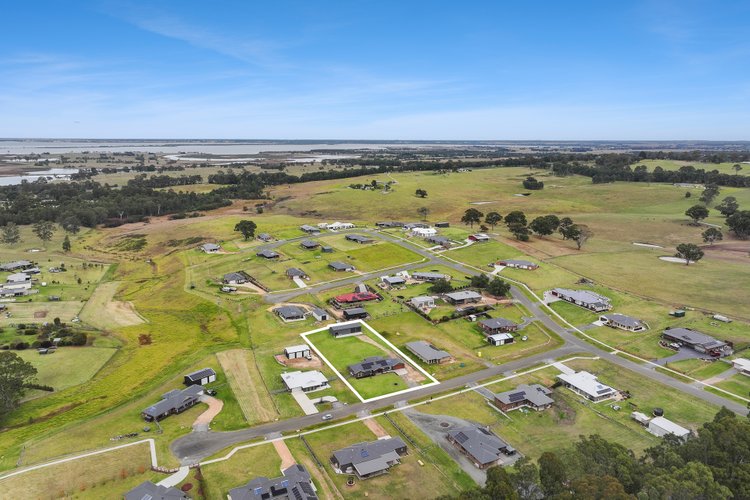 6 Shearers Close, Nicholson