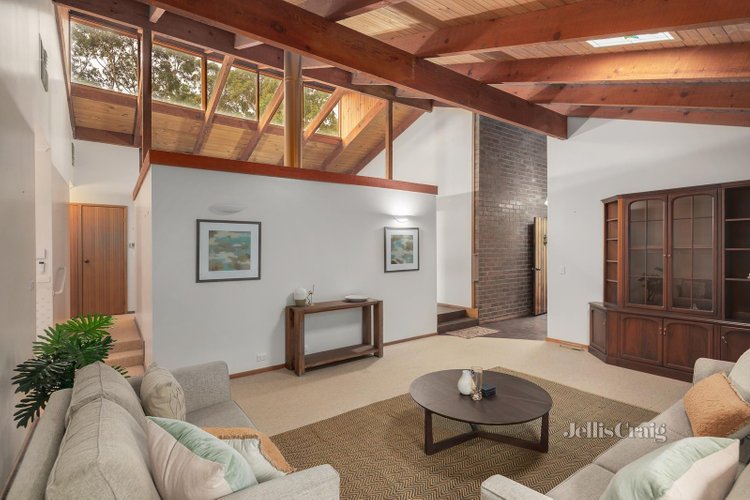 6 Stanton Crescent Rosanna 3084
