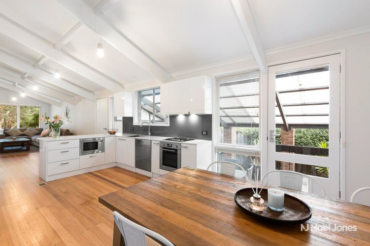 6 Terrigal Close Ringwood North 3134