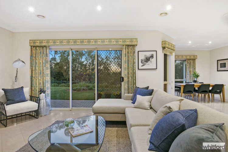 6 The Mews, Highton