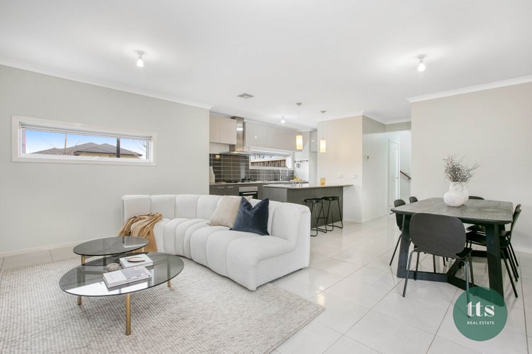 6 Trillium Blvd  Mickleham 3064