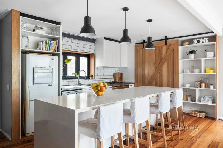 6 Valias Street North Warrandyte 3113