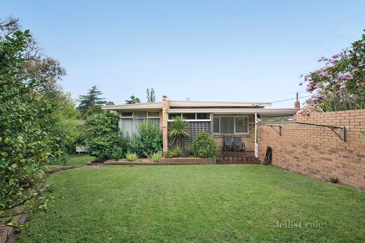6 West Court Camberwell 3124