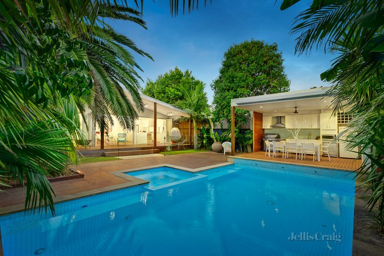 6 White Street Beaumaris 3193