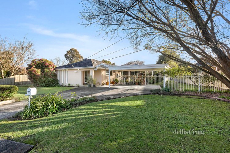 6 Windsong Pass Chirnside Park 3116