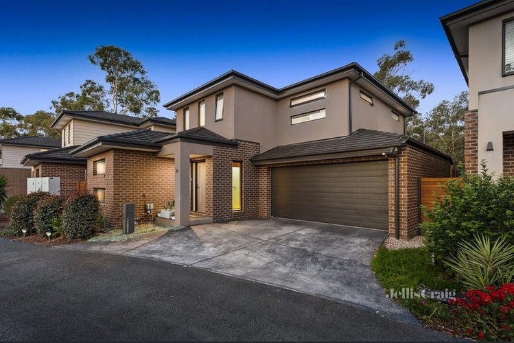 6 Woodview Court  Croydon North 3136