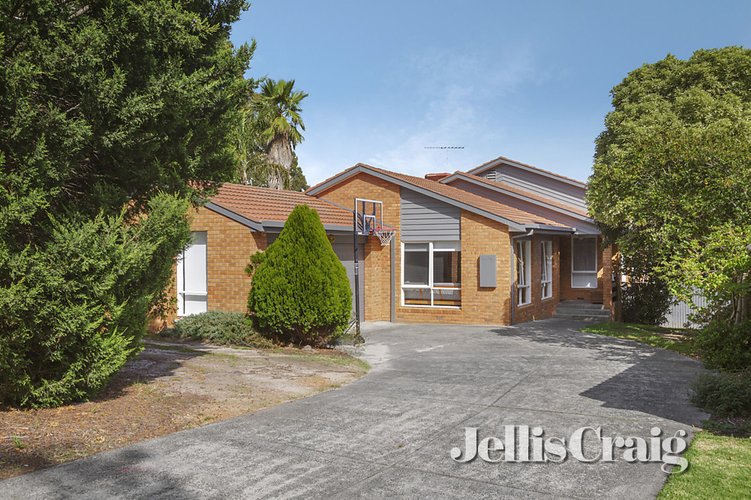 6 York Court Warranwood 3134
