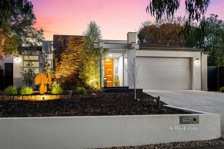 60 Campbell Street Glen Waverley 3150