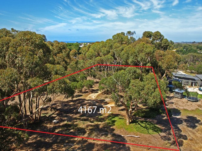 60 Coombes Road, Torquay