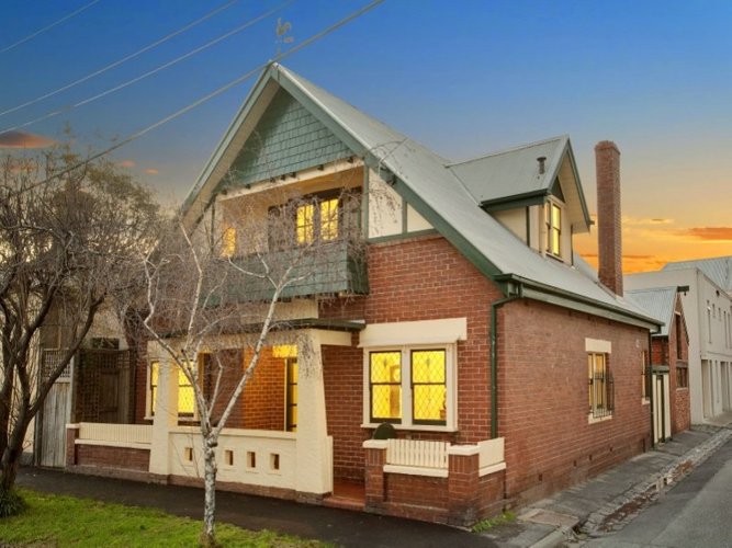 60 Finlay Street Albert Park 3206