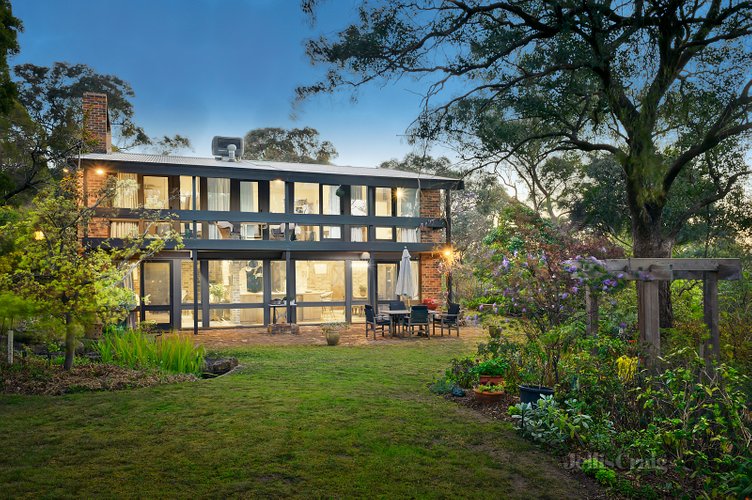 60 Henley Road Kangaroo Ground 3097
