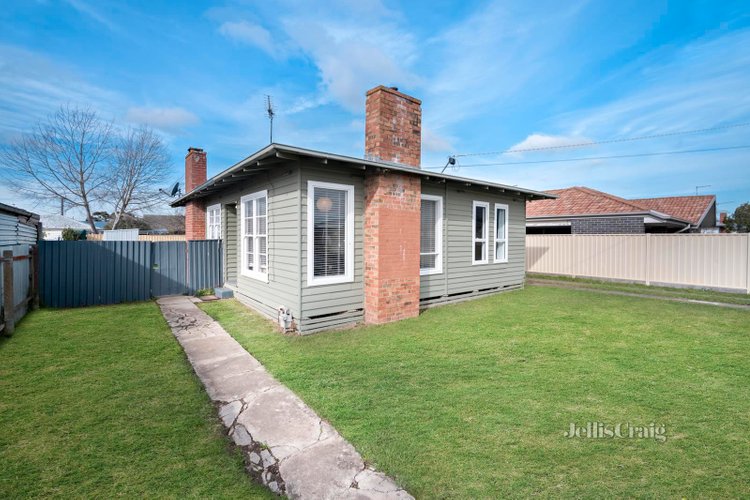 60 Maple Avenue Wendouree 3355