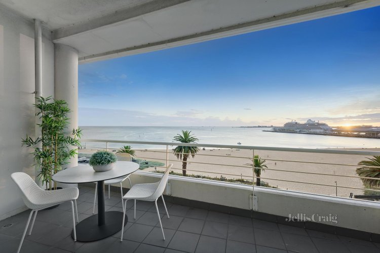 601 62 Beach Street Port Melbourne 3207