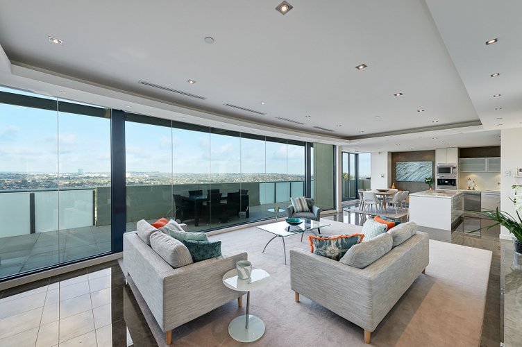 601/8 Clay Drive Doncaster 3108