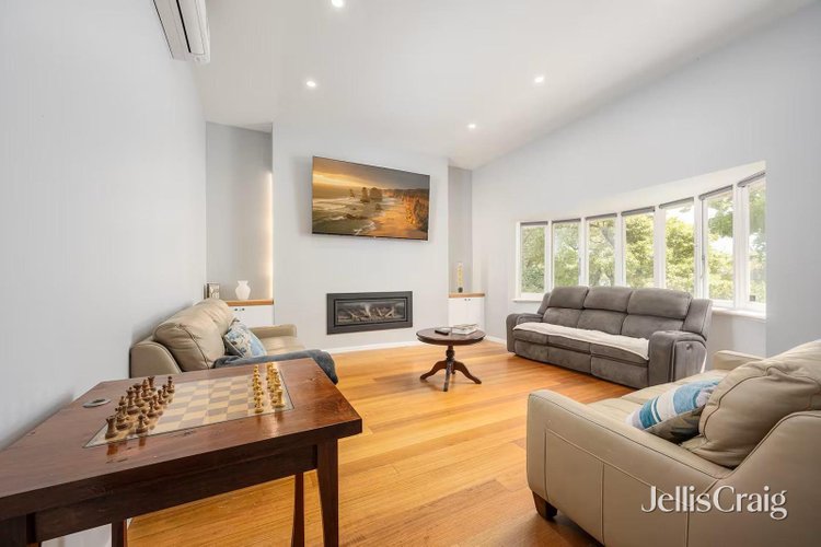 61 Ballarat Road Footscray 3011