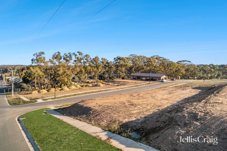 61 Ireland Street Mckenzie Hill 3451