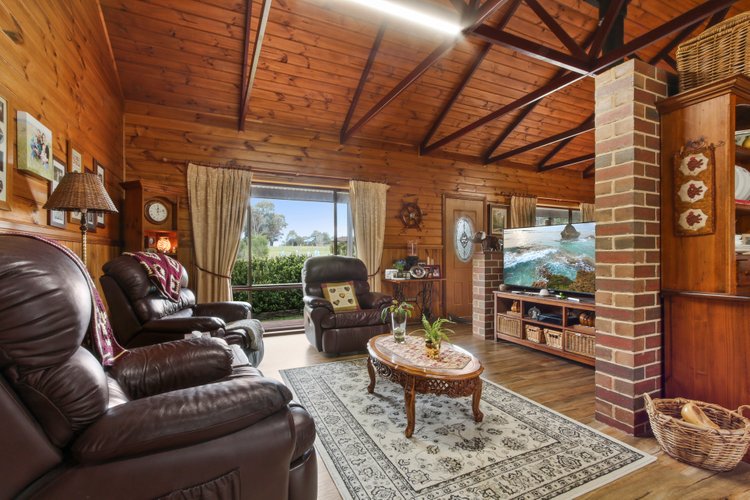 61 Landsman Drive, Nicholson