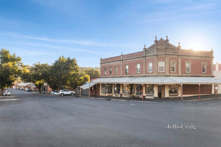 61 Main Street Maldon 3463