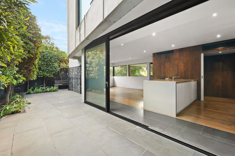 6/1 Marshall Avenue Kew 3101
