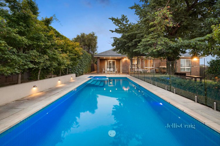 61 Mccracken Street Essendon 3040