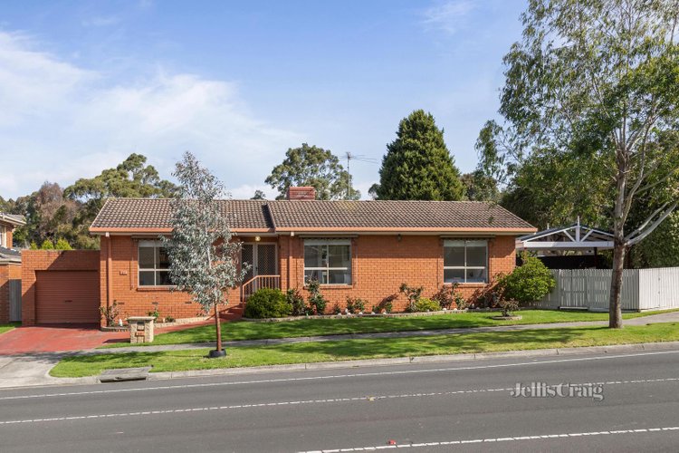 61 Whalley Drive Wheelers Hill 3150