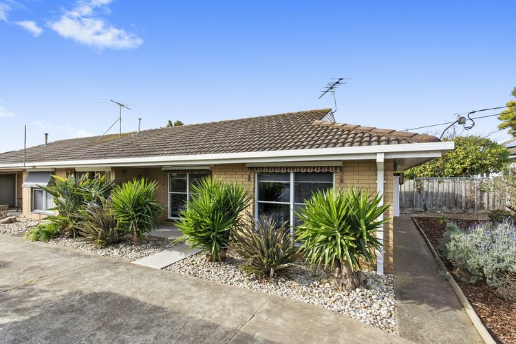 6 10 McNabb Avenue Geelong West 3218