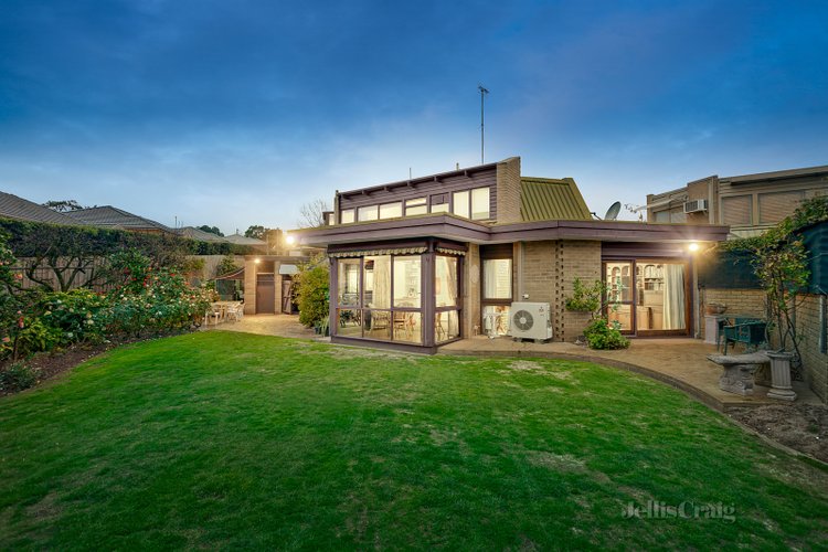6/11 Yarrbat Avenue Balwyn 3103