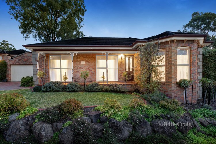 6 12 Calrossie Avenue Montmorency 3094