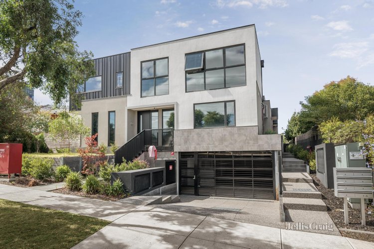 6 14 Frederick Street Doncaster 3108